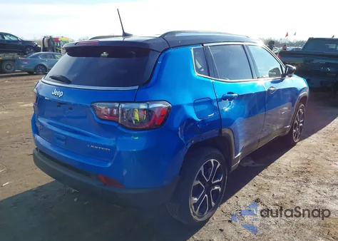 2022 Jeep Compass Limited 4X4 from USA, damaged, VIN 3C4NJDCB8NT154036